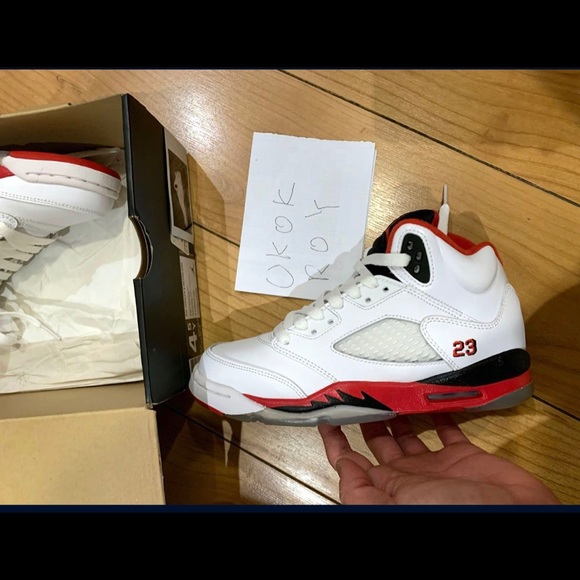 Jordan 4 fire red size 4.5 - Picture 7 of 9